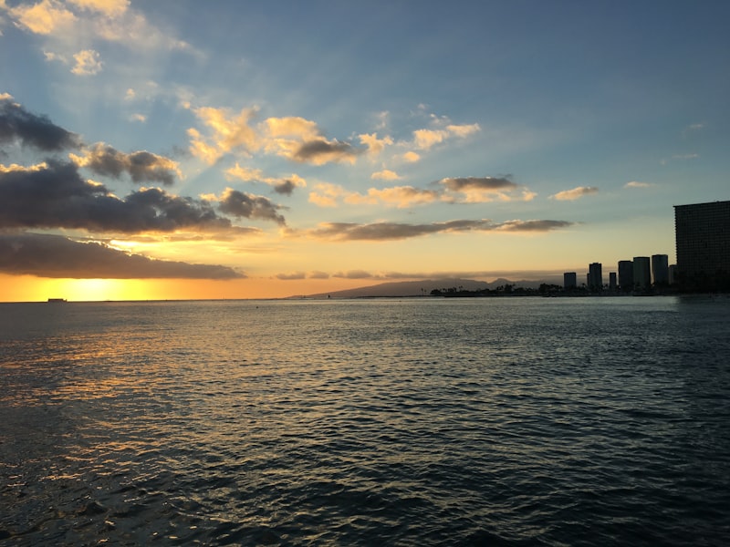 Date Night in Waikiki: Best Restaurants and Sunset Spots for a Parents' Night Out